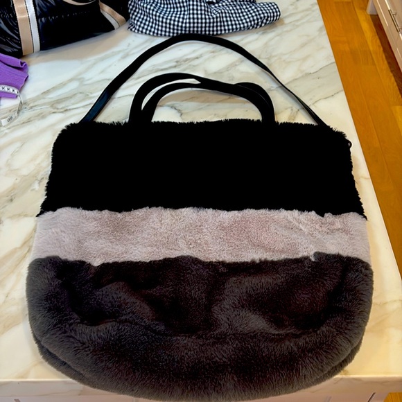 Rae of light fuzzy bag - Picture 1 of 4